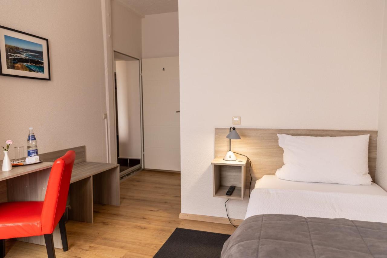 Hotel Zur Post Ochsendorf Koenigslutter am Elm Luaran gambar