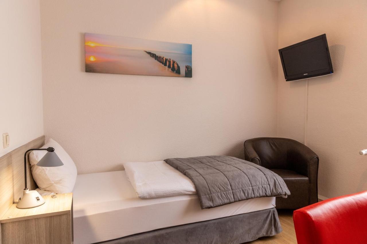 Hotel Zur Post Ochsendorf Koenigslutter am Elm Luaran gambar