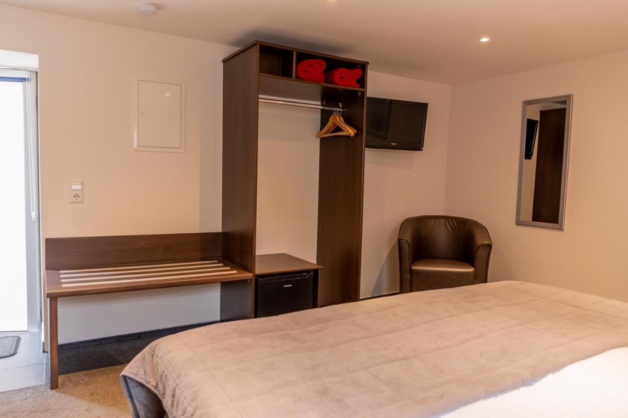 Hotel Zur Post Ochsendorf Koenigslutter am Elm Luaran gambar